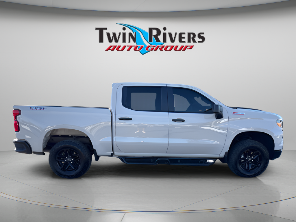 2026 Chevrolet Silverado 1500 4WD Crew Cab Short Bed Custom Trail Boss