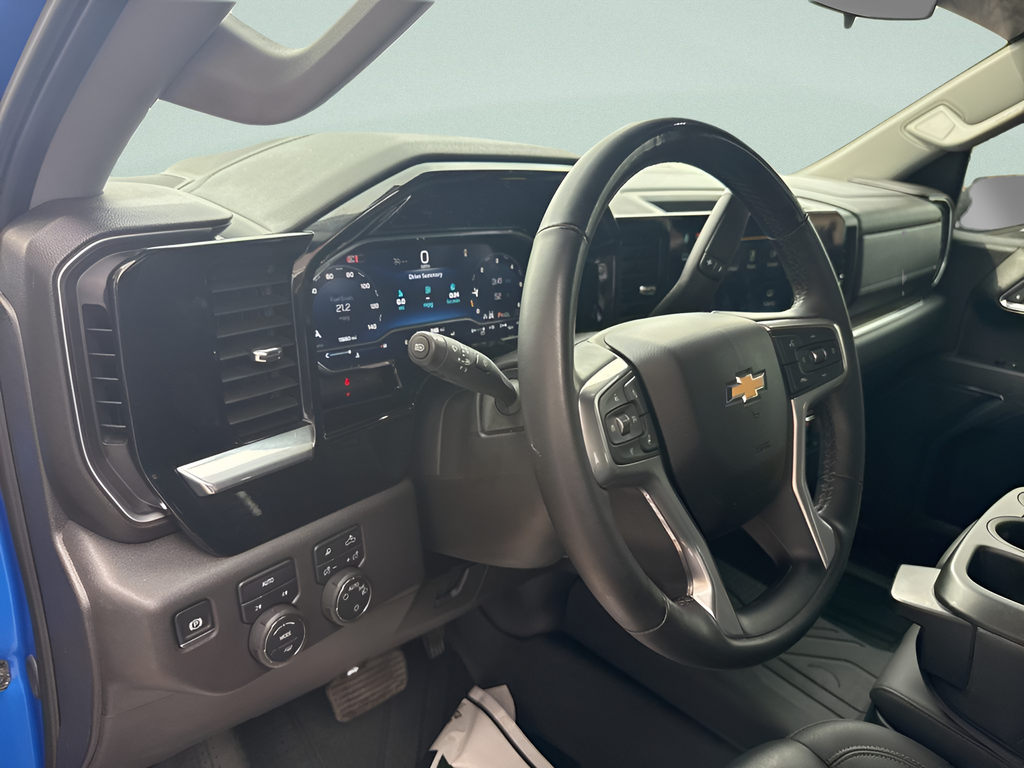 2025 Chevrolet Silverado 1500 4WD Crew Cab Standard Bed LT